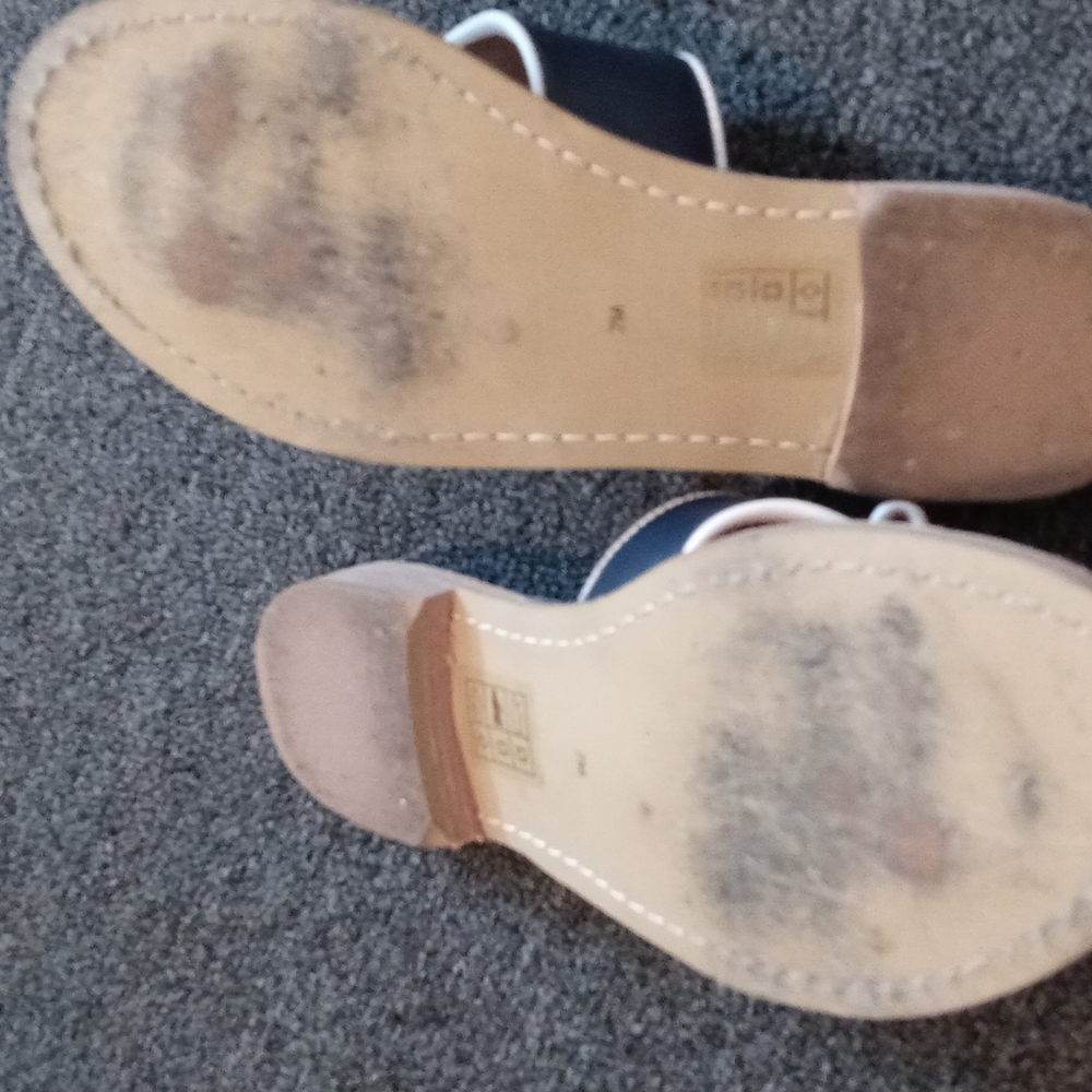 Sandals - Picture 2 of 2